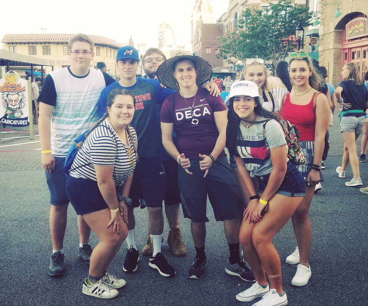 CoginchaugDECA's tweet photo. Role plays complete! Time to celebrate at Universal Studios! #decaicdc https://t.co/sTa1rB2arq