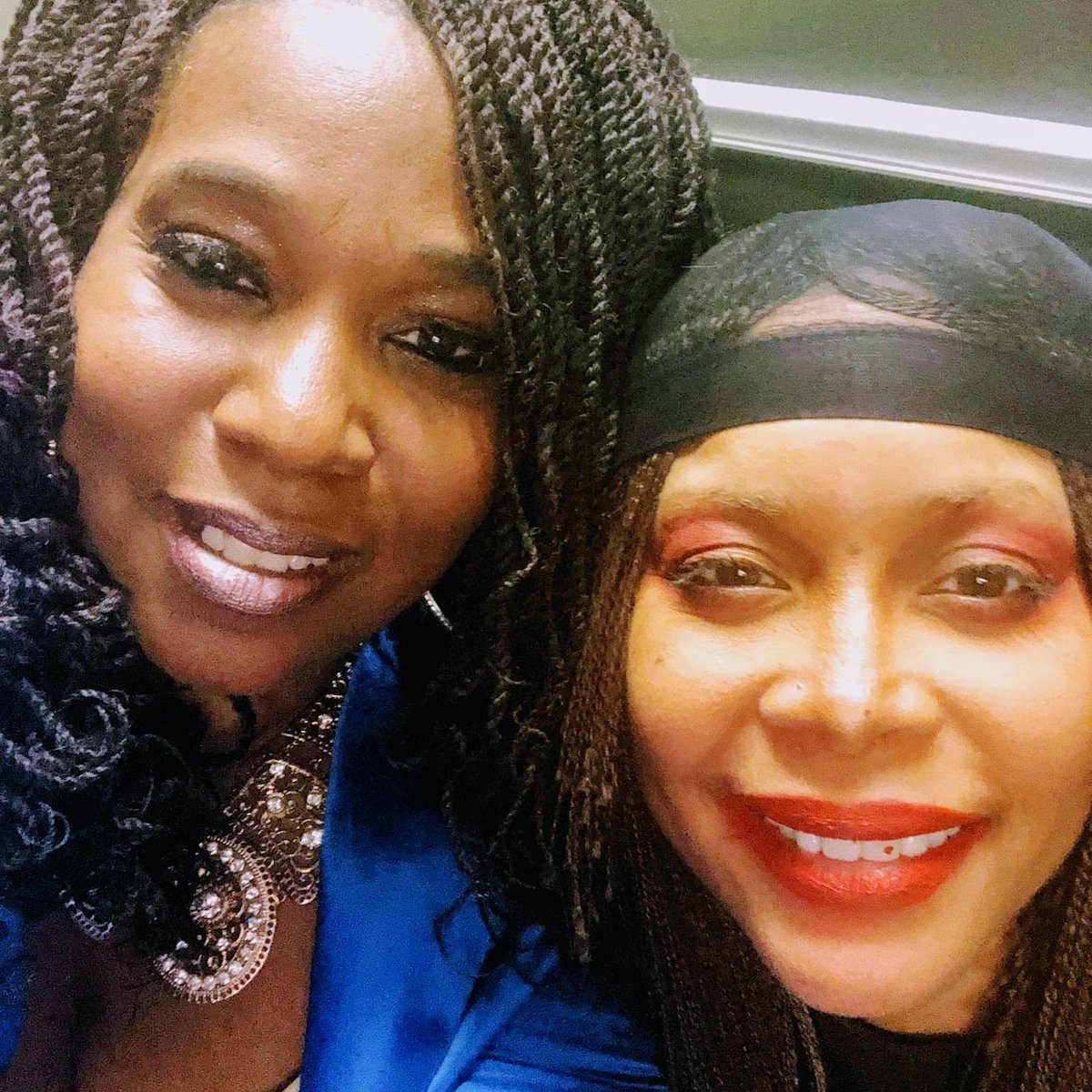 MsDarlette's tweet image. Hanging out with Erykah Badu!  Awesome performance "♥ Our sons born the same year. #96 #Blessings