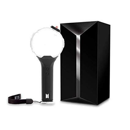 LhynlAeriShoppe's tweet photo. ARMY BOMB V3 OFFICIAL LS 
PHP 2550 + LSF

- NORMAL ETA 
-FREEBIES

🗓: May 20, 2019
💵: May 25, 2019
🚛: END JUNE 
https://t.co/t3wLbTqRRH …

#BTS #armybomb3 https://t.co/dwYkgK9SqR