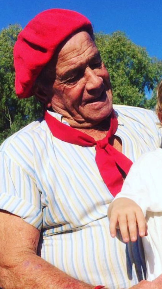 Se fue un gran Amigo !!!
Loro querido QEPD !!!