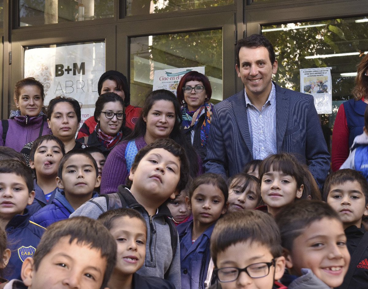 TadeoGZ's tweet photo. Nuestra "B+M Manuel Belgrano" fue declarada de interés cultural y departamental ¡Seguimos trabajando para los espacios destinados a la lectura y el conocimiento estén al alcance de todos! 📚 https://t.co/2MucXvvf1Y