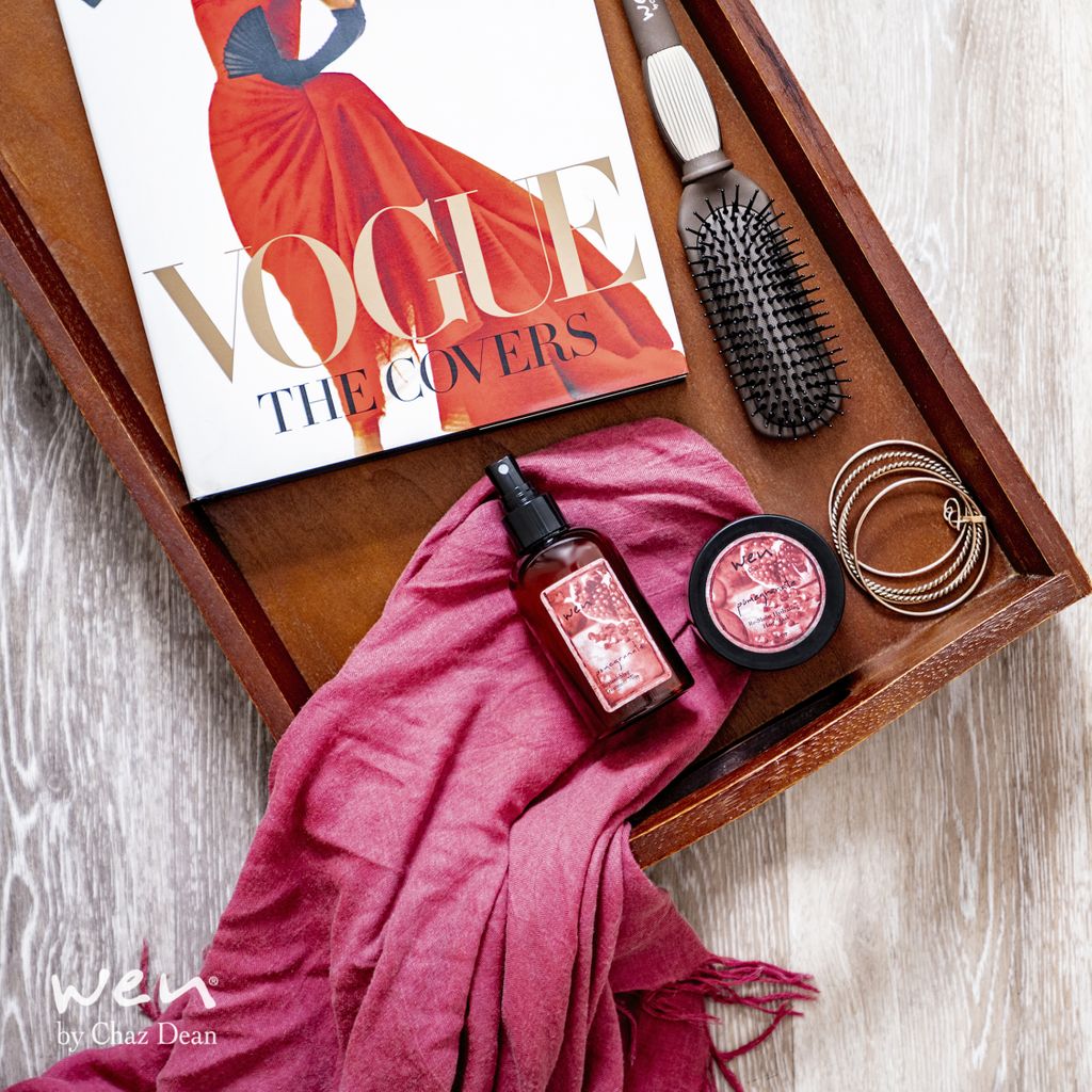 wenbychazdean's tweet photo. Revive tired tresses with these #WEN #Pomegranate #stylingessentials.
โ
The #Treatmentmist can be used as a #leaveinconditioner or to revive #hair between cleanses & the ReMoist Hydrating Mask contains the perfect blend of oils & extracts to revive dry, dull, lifeless hair โค๏ธ https://t.co/e33cf70HYD