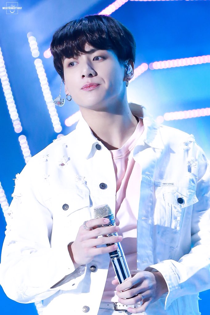 WCoast1997's tweet photo. 2019/04/28
슈퍼콘 HD

#BTS #BBMAsTopSocial BTS
#정국 #JungKook 

@BTS_twt @bts_bighit https://t.co/jpO2iGbyyG