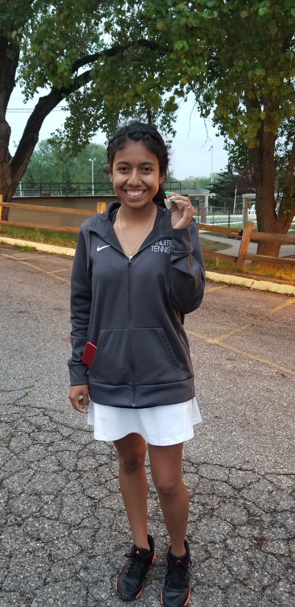 Congrats @BetsyAlmaraz on placing 5th!