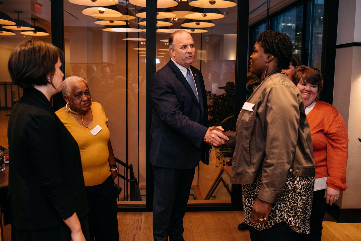FundredProject's tweet image. .@Fundred Reserve Arts + Policy Reception making connections and inspiring change! @RepDanKildee @RashidaTlaib @FlintGate @cmcincy @kresgefdn @MITCoLab #endleadpoisoning 📸 @mariahphotog