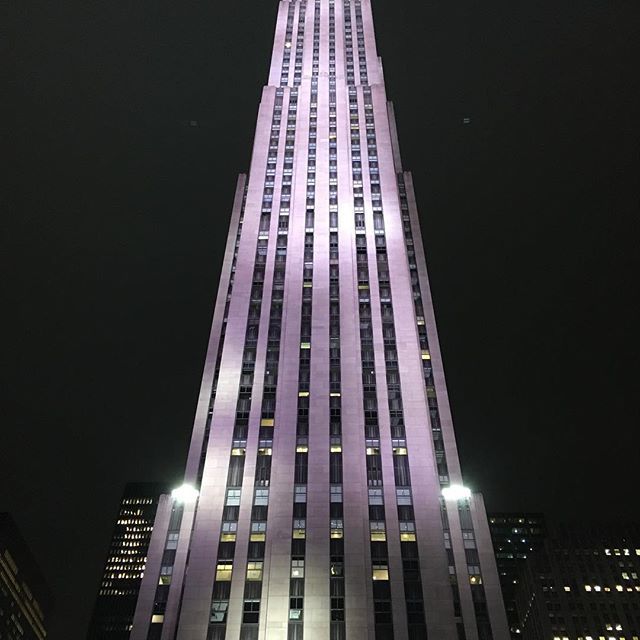 New York City here we come! Join us at Art New York. .
.
.
#artnyfair #artandarchitecture