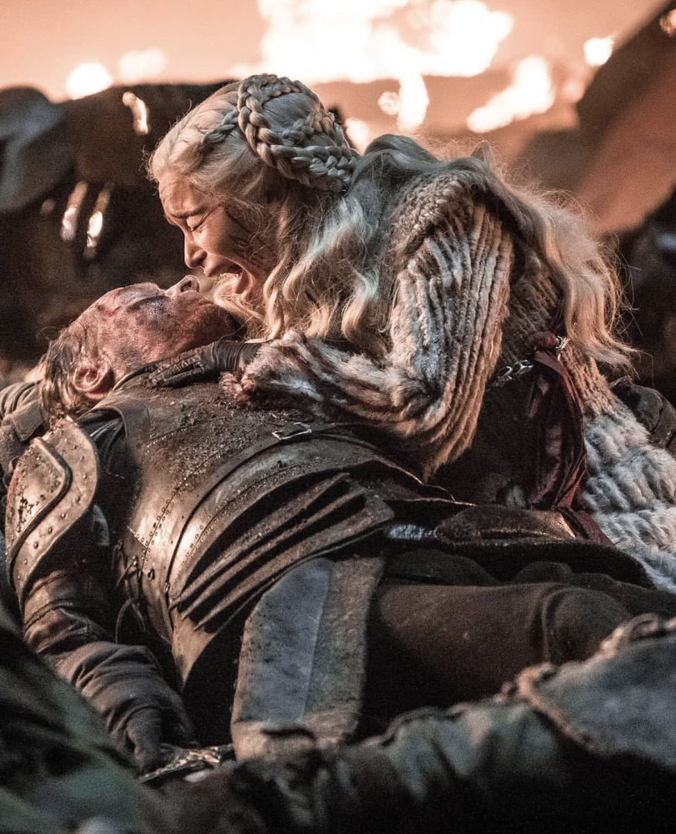 _ahmmmeddd's tweet photo. The one who had loved her the most. 💔#gameofthrones https://t.co/e5LFh95dT9