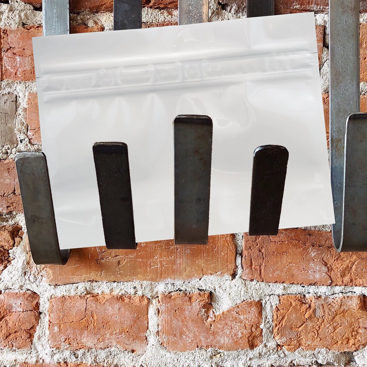 weedpackbeyond's tweet photo. Ask us about our new #WPAB child resistant barrier bags. Great for flowers, pre-rolls and edibles. https://t.co/g8v14pqJMd