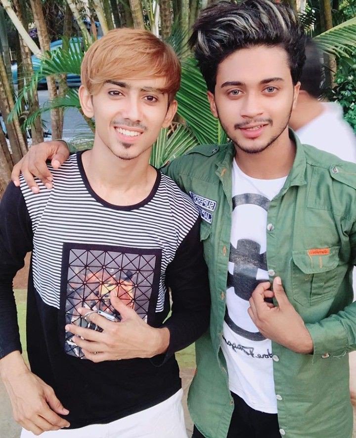 Hasnaink07_fc❤ (@hasnaink07) on Twitter photo Cute expression.... Bio... #Brothers... 😘.... <a href="/HK07Official/">Hasnain Khan</a> nd cute nd intelligent @Adnaan__07dz..... ❤... Keep going guy's I can't wait hassu's 10m on #tiktok 😊 Cute expression.... Bio... #Brothers... 😘.... <a href="/HK07Official/">Hasnain Khan</a> nd cute nd intelligent @Adnaan__07dz..... ❤... Keep going guy's I can't wait hassu's 10m on #tiktok 😊