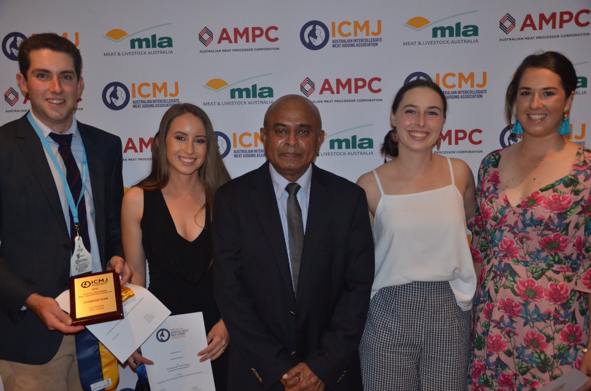 Winners are grinners at #ICMJNorth! Great conference, great effort by all students and industry reps trying their hand at competitive meat judging for the first time. <a href="/beefcentral/">Beef Central</a> <a href="/meatlivestock/">Meat & Livestock Australia</a> <a href="/ausmeatjudging/">Australian ICMJ</a> <a href="/AusRedMeat/">AMPC</a> <a href="/TeysAustralia/">Teys Australia</a> @cquni #CQUniAg beefcentral.com/processing/int…