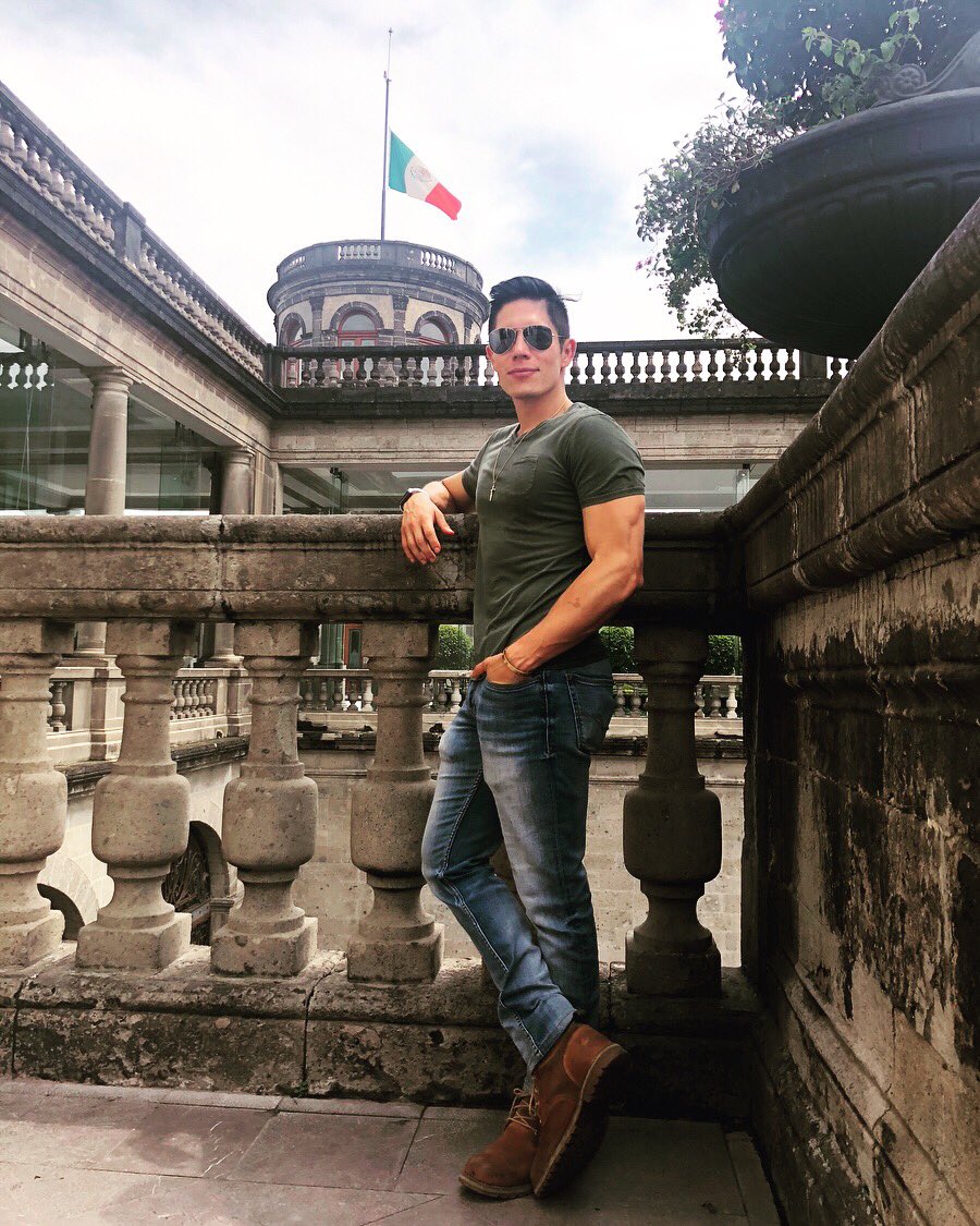 SoyFerCorona's tweet photo. Es un Orgullo ser Mexicano #RT si estás de acuerdo 🇲🇽 https://t.co/9YewsVgZrD