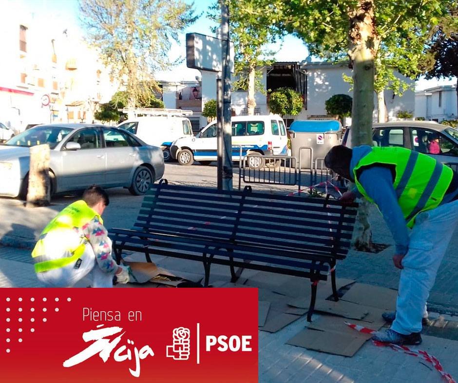 PSOEdeEcija's tweet photo. #PiensaenÉcija #PsoeÉcija

CUMPLIMOS ✅

Actuaciones de mantenimiento y mejoras en mobiliario urbano y espacios públicos: Barriada Alhambra, Doctor Sánchez Malo, Parque Infantil y Rincón Francisco Martín Vera "El Gorrilla". https://t.co/KNurSTzOSW
