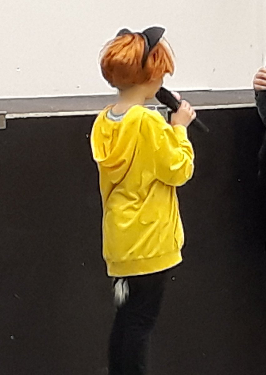 rakokiven's tweet photo. #oppilaskunta järjesti #talentshow'n. Ja Rakiksestahan löytyy talenttia! Hienoja esityksiä nähtiin paljon. Tällä kertaa voiton vei #Macarena-tanssi. #vappu #NöpöFelix #mimiikka #laulu #tanssi #soitto #Nastopoli #Nastola #Lahti https://t.co/XmYQyeelTM