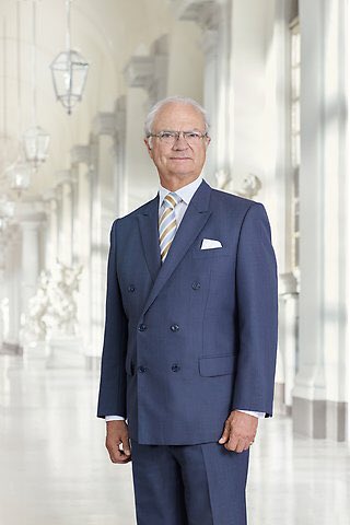 Våra hjärtligaste gratulationer på Hans Majestät Kung Carl XVI Gustafs födelsedag! Bild:  