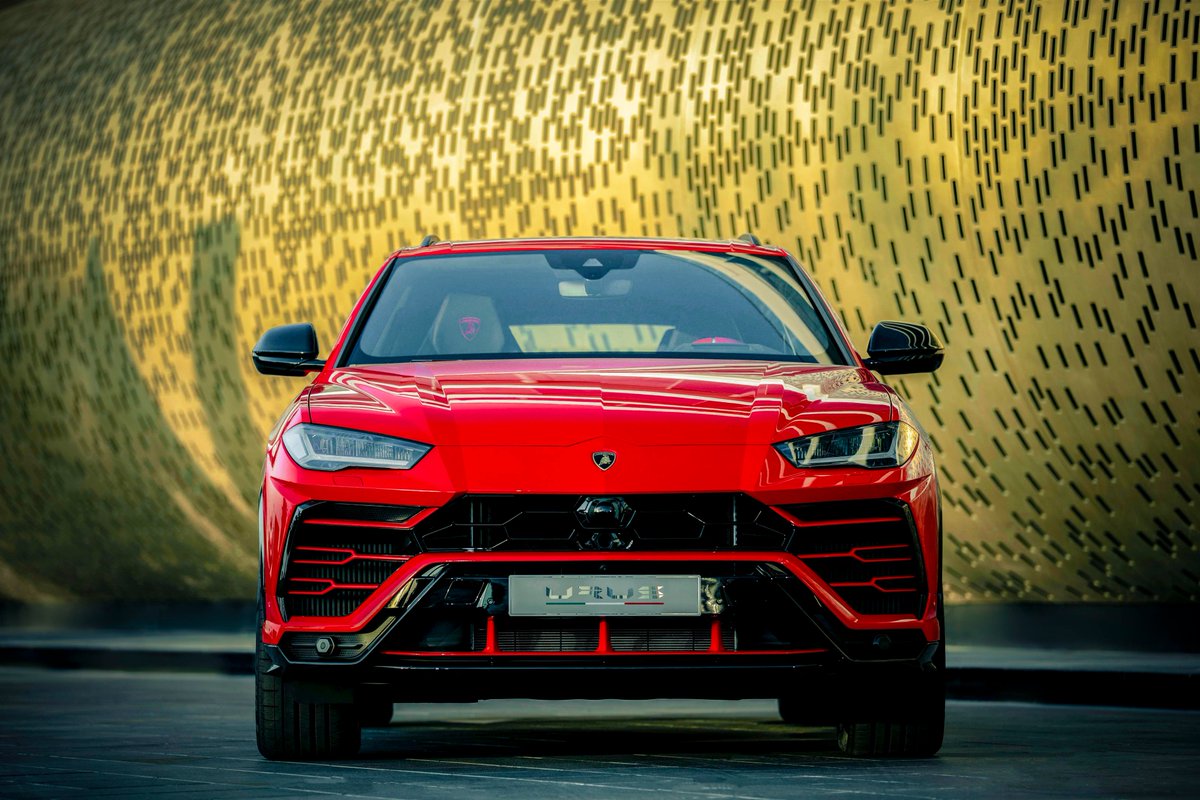 LamborghiniUAE1's tweet image. Red never looked so good. #SinceWeMadeItPossible #LamborghiniDubai #LamborghiniAbuDhabi