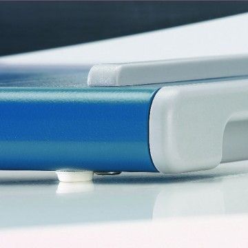 Guillotine's are a great way to accurately cut through sheets of paper. The Dahle 00560 A4 guillotine can cope with 25 sheets of 70 gsm paper at once. It certainly helps to speed up your process. More info on website buff.ly/2IZyfFV or call 01733 530170 #e4office #dahle
