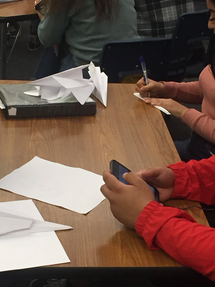 MrBuck88's tweet photo. @Santana_Eagles US History jrs. preparing for an epic aircraft carrier battle with paper airplanes. @RowlandSchools #weareRUSD https://t.co/XYeVzDrzUk
