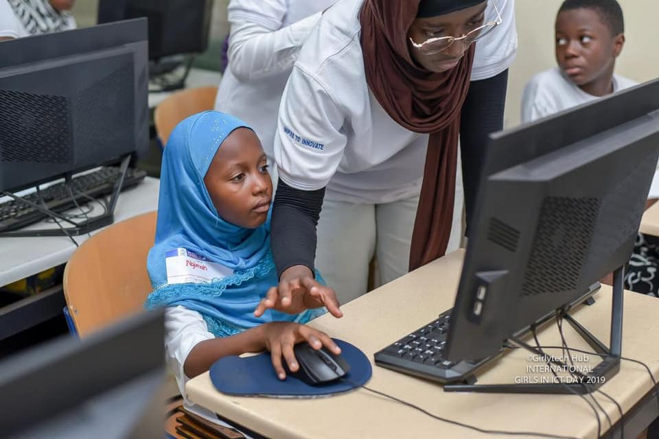 ZongoVationHub's tweet photo. #Girls and #YoungWomen will also decide the #Future of the #ZongoCommunities and the #World! @MustaphaHamid @LopezEkra @DAcconciaEU @GermanAmbGhana @USEmbassyGhana @EuropeInGhana @UNFPAGHANA @UNDPGhana @UNDP4Youth @MahmoudJajah
#GirlsInICT #ZongoWomenInTech #GirlyTech #Zongo https://t.co/bhaChTpp2f