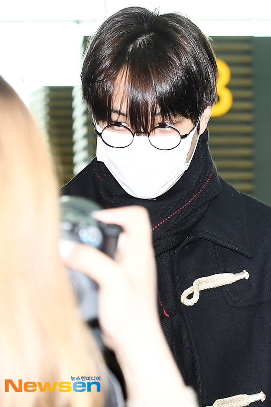 EXOGlobal's tweet photo. NEWSPIC 📸 | 190430 #KAI @ ICN Airport

#BBMAsTopSocial EXO @weareoneEXO https://t.co/ldEafca5cW