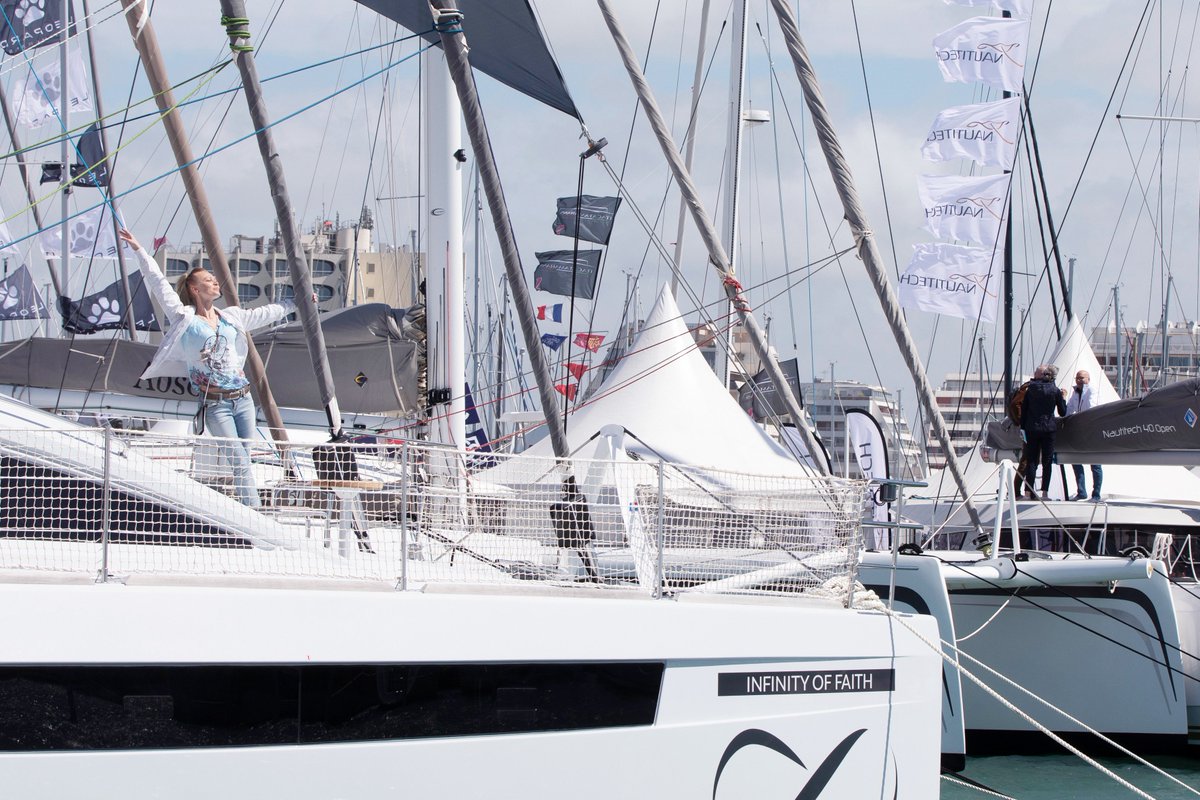 HanseyachtsAG's tweet image. A thrilling time at the Multihull Show in La Grande just passed. Despite heavy weather our #catamarans attracted full attention. Gilles Wagner and Dr. Jens Gerhardt personally welcomed our guests!
#France #Multihullshow #lagrandemotte #Privilège #customized