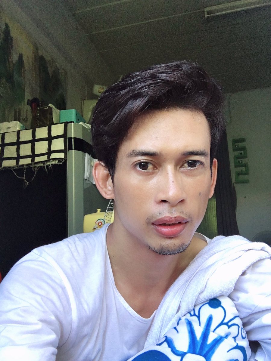 p_barista's tweet photo. ถ้าแดดจะร้อนขนาดนี้นะ ก็ร้อนไปเถอะไม่ได้เดือดร้อน ห้องผมเย็น 😂😂😂 https://t.co/qzzeT41Aa4