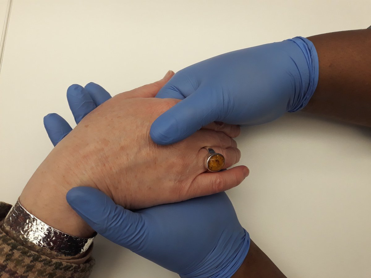 gallagher_rose's tweet image. Its day 2 of @theRCN #GAW19 Two images, two very different patient and nurse experiences. We need gloves to protect us in the workplace - inappropriate use creates barriers to the nurse-patient relationship and experience of care @Profleadolder #importanceoftouch