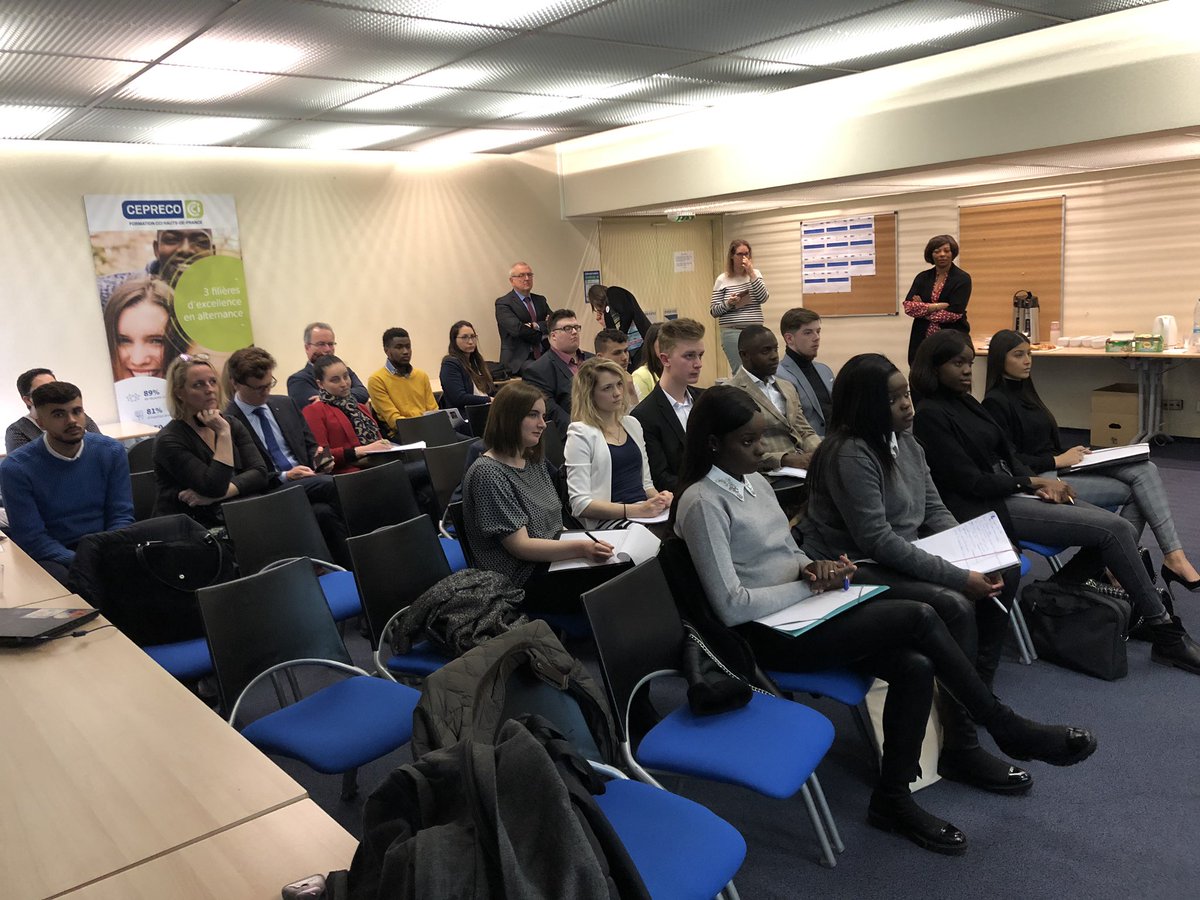 Perspective Agence aujourd’hui à Roubaix !
La DV Nord se mobilise pour recruter des nouveaux collaborateurs d’agence.
Plus de 20 candidats présents. Des agents également présents pour faire passer des entretiens.