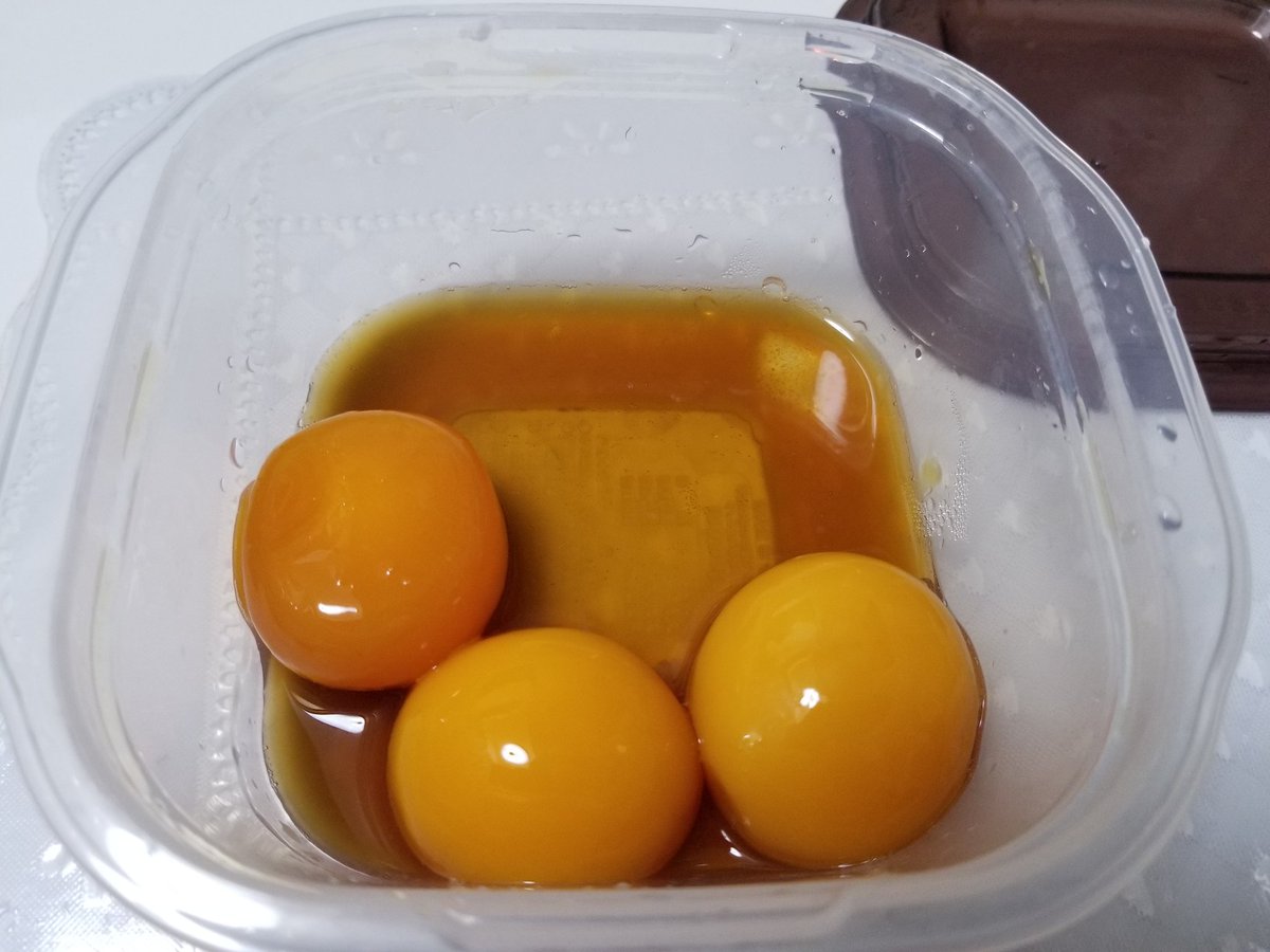 Nitou 昨日の健康番組で生卵冷凍したやつを作って 黄身を出汁醤油漬けにしてみました 晩御飯は黄身のオニギリと らでぃっしゅぼーや箱に入ってた 新玉ネギの豚生姜焼でビールだニャ Fwf Nitou 昨日の健康番組で生卵冷凍したやつを作って 黄身を出汁醤油漬けにしてみました 晩御飯は黄身のオニギリと らでぃっしゅぼーや箱に入ってた 新玉ネギの豚生姜焼でビールだニャ Fwf