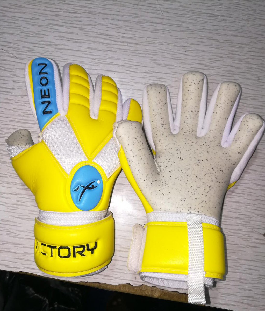 victory goalkeeper gloves