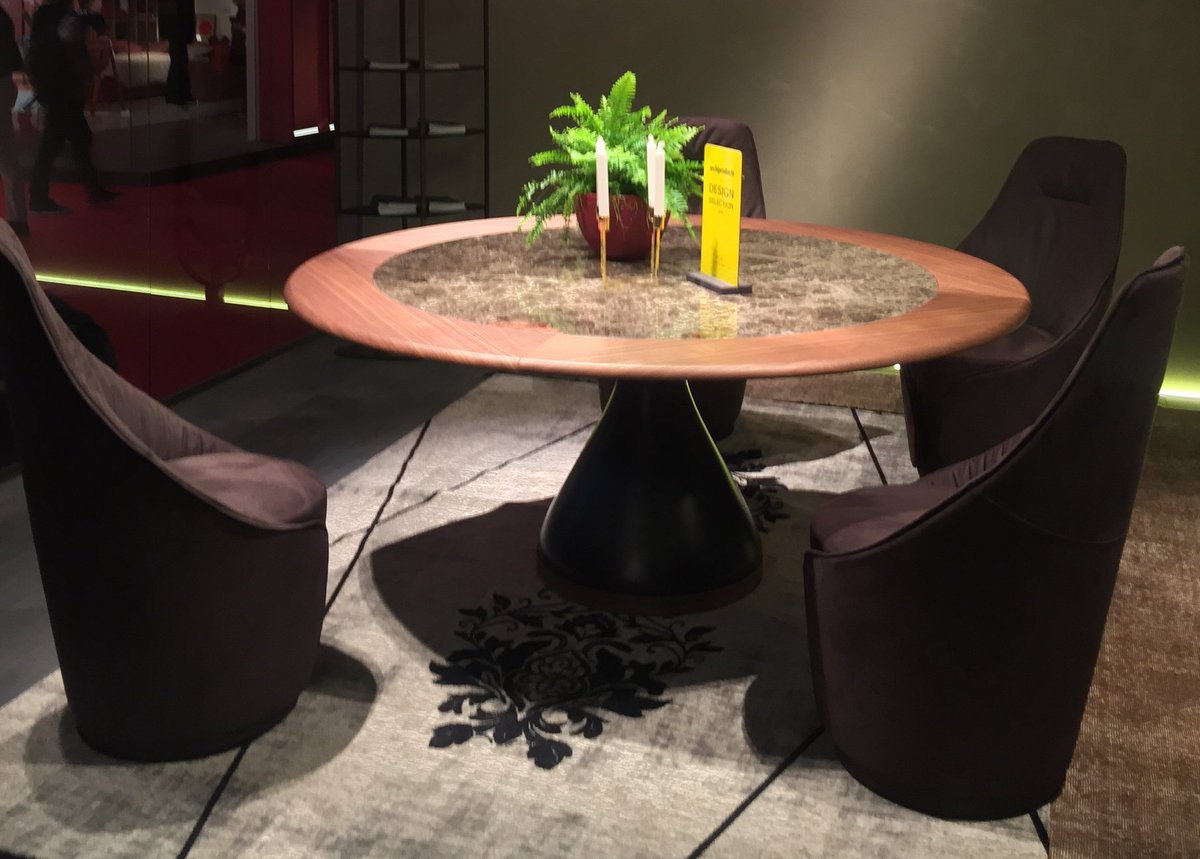simply_sofas's tweet image. Marble and wood are combined together. The new table from the Italian designer Tonin Casa. Snapshot from Milan Design Week 2019. #DesignSoGood #MilanDesignWeek2019 #MilanDesignWeek #SaloneDelMobile2019 #iSaloni #Milano #SoFaSoGood #mdw #mdw2019 #trending #dining #ToninCasa