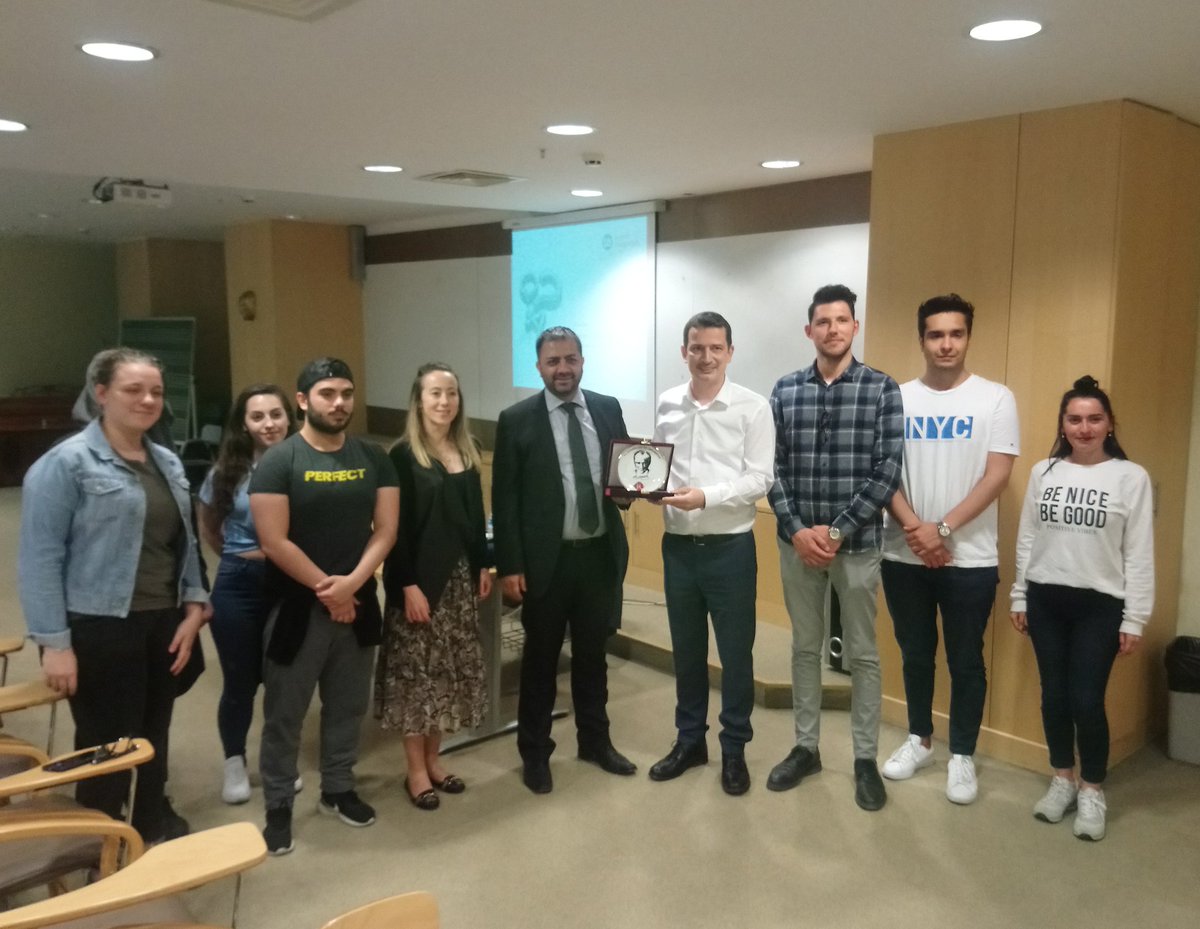 Bugünkü "Geleceği Tasarlamak" temalı seminerimizdeki sunumu için Sayın Arda Bafra'ya teşekkür ederiz.