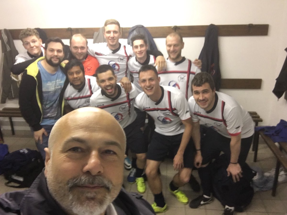 pluigimolinaro's tweet photo. Raggiunta la #promozione #calcioa5 #collinare #AsdForgjarins #essercisempre #accantoallagente #noicisiamo #FuarceFriûl ⁦@CivinoFabrizio⁩ ⁦@andreamarcuzzi9⁩ ⁦@Calcioa5Live⁩ #braviragazzi https://t.co/ktVXq8GXzd