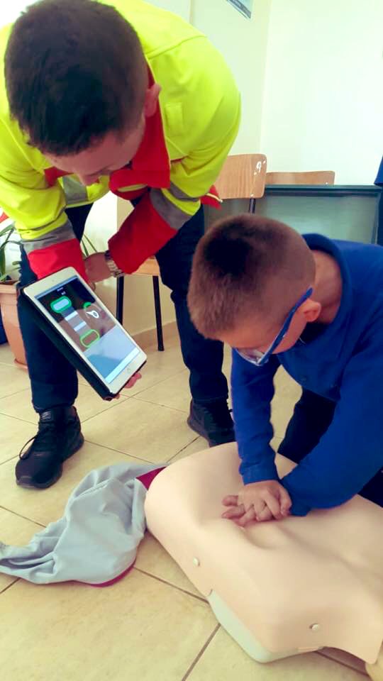 AlbanianCouncil's tweet photo. KIDS SAVE LIVES for the first time in Albania 🇦🇱 . We are trying to bring European Model in our country.
Thanks to : @Kids_SaveLives @ERC_resus @ResusCloud https://t.co/MaR5FlkE9x