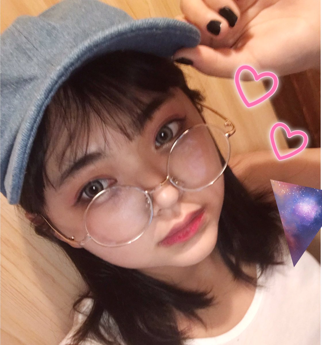 𝚝𝚘𝚝𝚝𝚒 Auf Twitter 最近前髪薄くて帽子被ってて丸メガネしてる女の子可愛いなって思って再現したらなんか違うくなった 笑