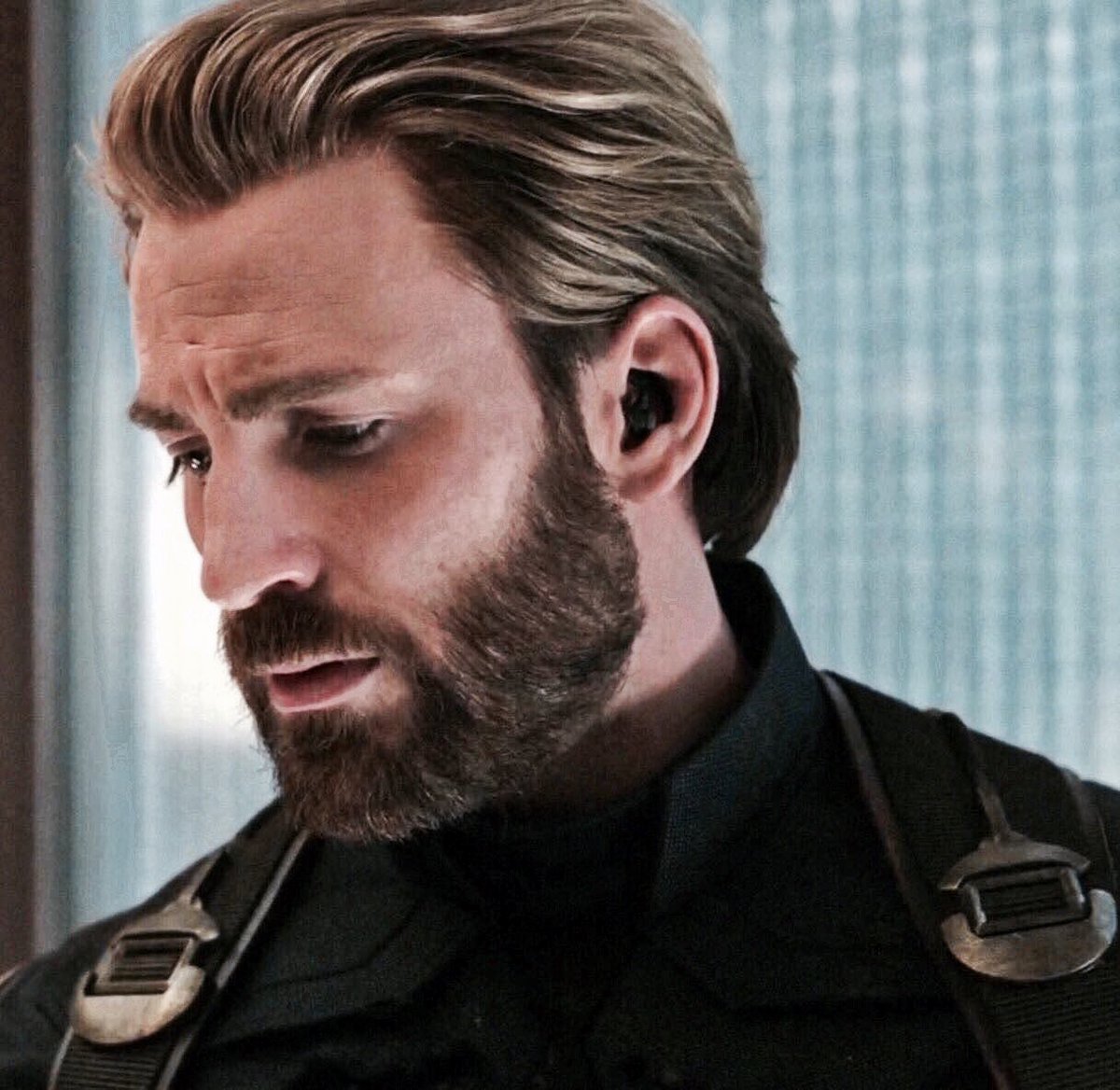 aosbobbimorse's tweet photo. Steve Rogers’s best look, and no I don’t take constructive criticism https://t.co/jZD8vagnzr