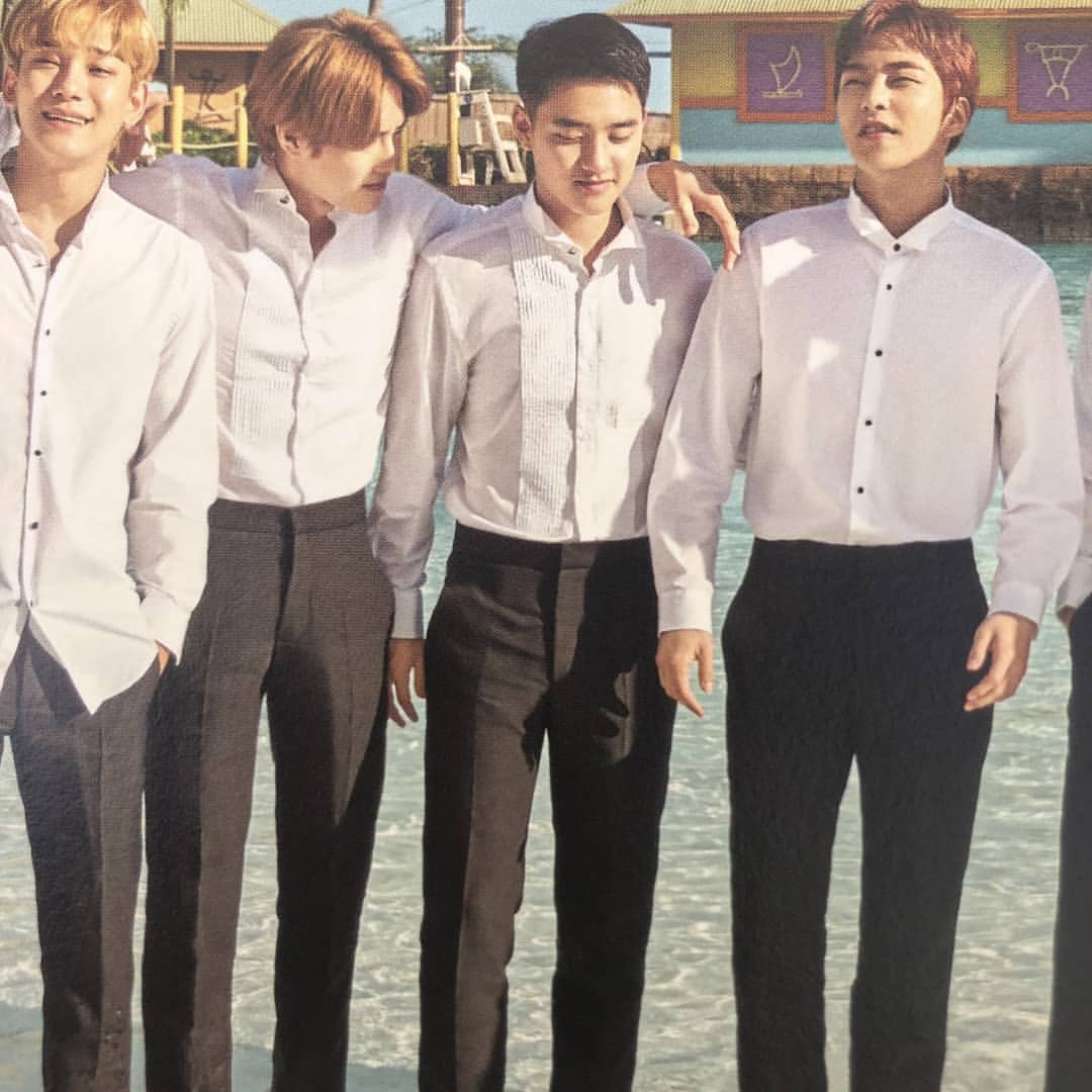 Ayukai16's tweet photo. #BBMAsTopSocial EXO @weareoneEXO
Ganteng terus pusing saya :") https://t.co/j0S5qlE1h5