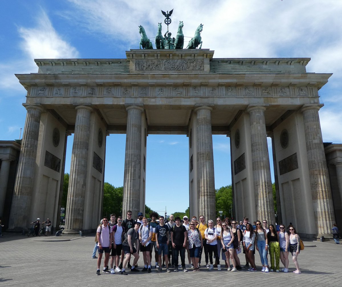 tarawoodyer's tweet image. And so another field trip comes to an end. A productive week with this fab group of students in Berlin #fieldworkisfun @PortsmouthGeog @UoPScience