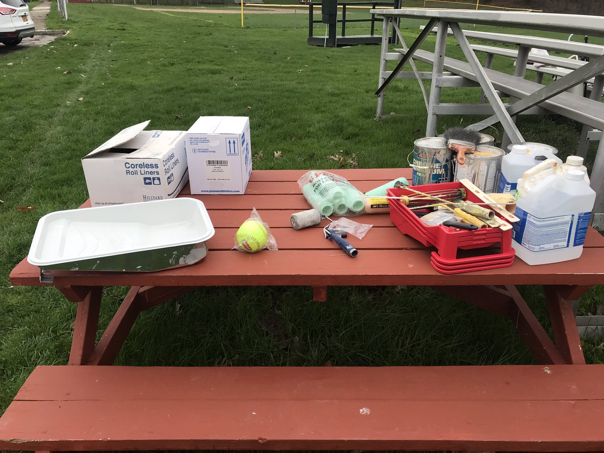 PickinSplinters's tweet image. At Tryon Park for the @HSSportsBeat as @RocRedWings and the City of Rochester combine for #ProjectRefresh