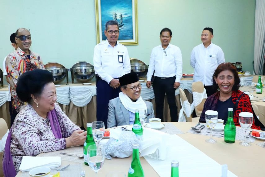 Susi Pudjiastuti tweet media