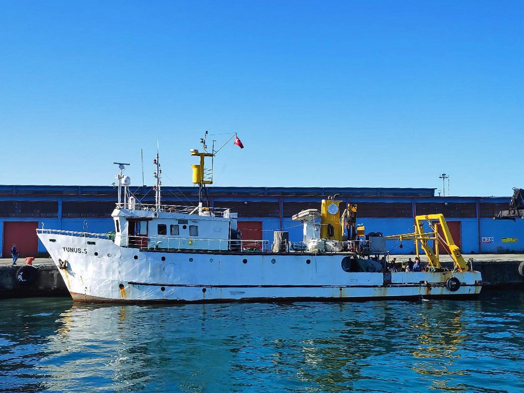 .@iusubilimleri Plankton Bilgisi ve Deniz Memelileri derslerinin uygulamalarını  fakültemizin YUNUS-S araştırma gemisi ile bugün İstanbul Boğazı'nda  gerçekleştirdik. #subilimlerifakültesi