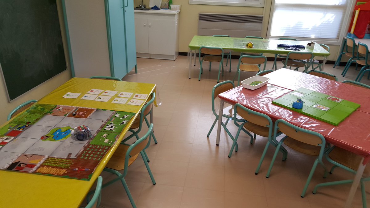 Aliceroye3's tweet photo. défi robots MS /GS.  Programmation maternelle https://t.co/uhuNWTWfa6