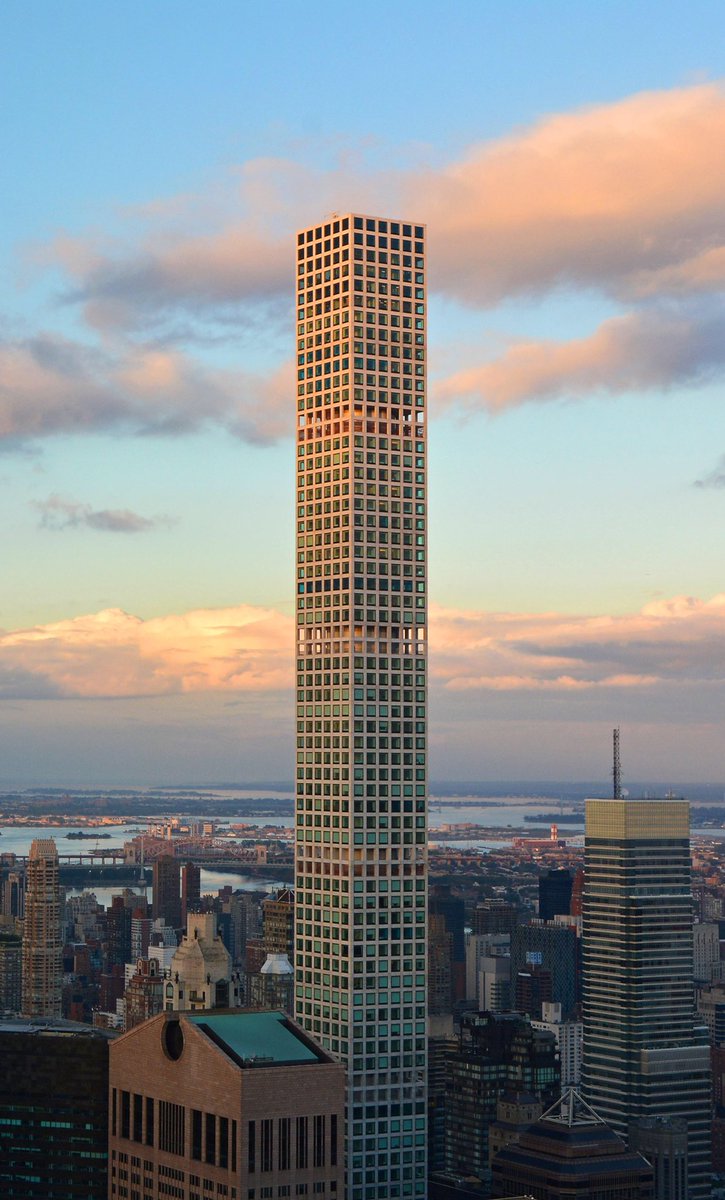 ThomasFrey's tweet photo. 432 Park Avenue, NYC is the tallest residential building in the world. At 1,398’ it’s taller than the Empire State Building. 84 stories with 12’ ceilings! https://t.co/B09A0tsCuy #432parkave #nyc #notfortourists #needsabettername https://t.co/zuw3aFQkyM