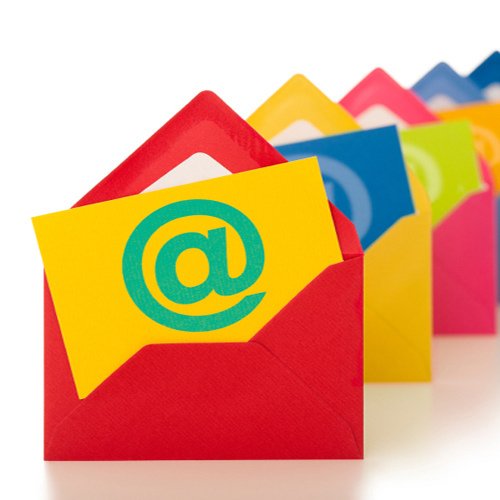 DomeinManager's tweet photo. Wij hebben de specificaties van onze e-mail pakketten verbeterd en de prijzen verlaagd. Ga naar onze website en kijk welk pakket voor jou het meest geschikt is: https://t.co/Hq2TSeehcp https://t.co/bDYCisBD7K