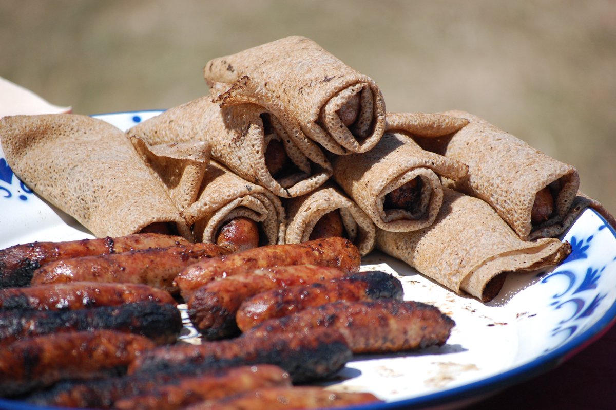 Breizh_Watch's tweet photo. On se fait plaisir chez Breizh Watch ce midi ! 🤗😋

Et vous, quel est le menu ? Votre spécialité bretonne préférée ?

#GaletteSaucisse #Bretagne #BZH #Nourriture #Gastronomie #Breton https://t.co/xpKfWqWjtv