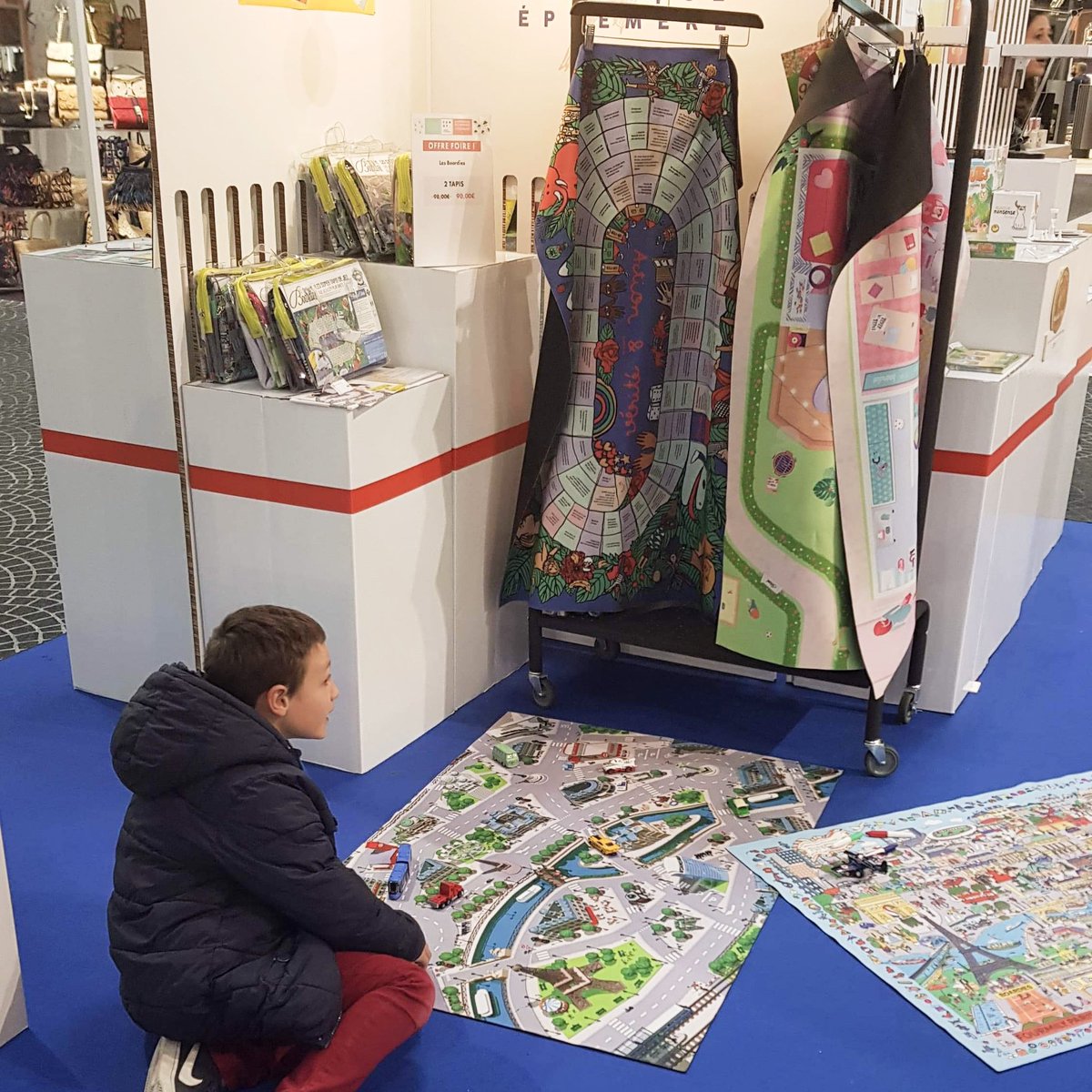 C’est notre 4ème jour à la <a href="/foiredeparis/">Foire de Paris</a> ! Nous vous attendons chaque jour avec impatience pour vous rencontrer et partager nos nouveautés avec vos enfants 🤪
Merci pour vos retours si positifs et enthousiastes 😍
#vivelesenfants #lenfanceàlafrançaise #foiredeparis