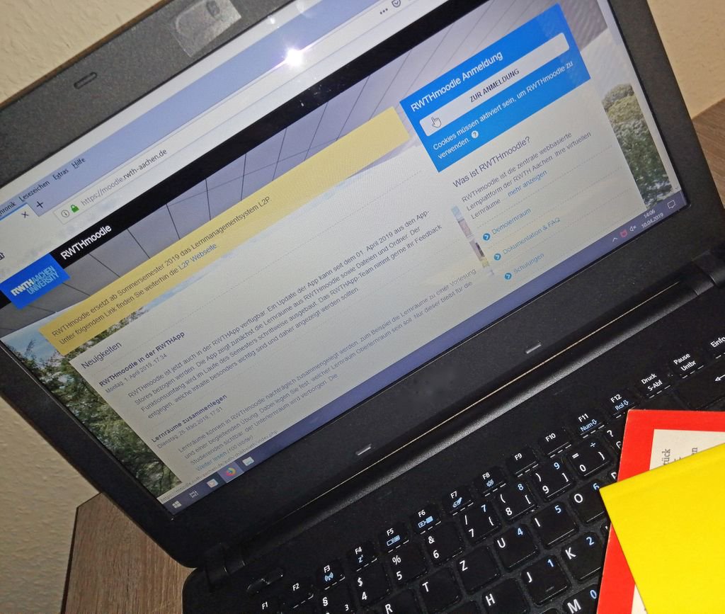 Tschüß L2P, hallo RWTHmoodle! Seit diesem Semester gehört die Plattform L2P der Vergangenheit an. Wir haben den Nachfolger unter die Lupe genommen: buff.ly/2W8n15S Foto: Jana Hermans #rwth #rwthmoodle