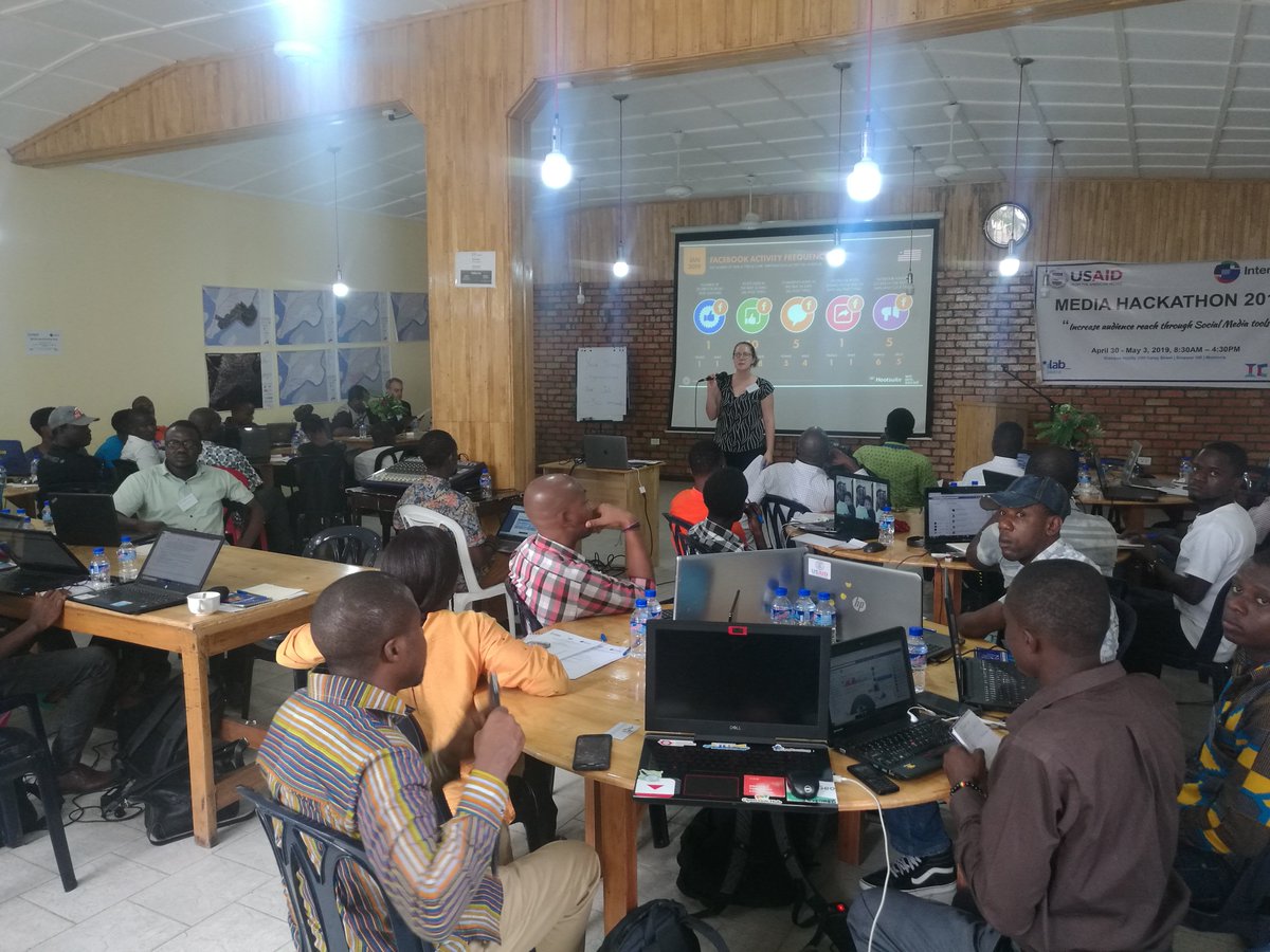 Increasing audience reach for #Liberia online Media via Social Media at #MediaHackathon2019 with @Internews + #LMD program improving the landscape @iLabLiberia @USAIDLiberia @MicatLiberia @icampuslib @SteveAhern @ArwenKidd @AccountLab @libobserver @FPAfrica