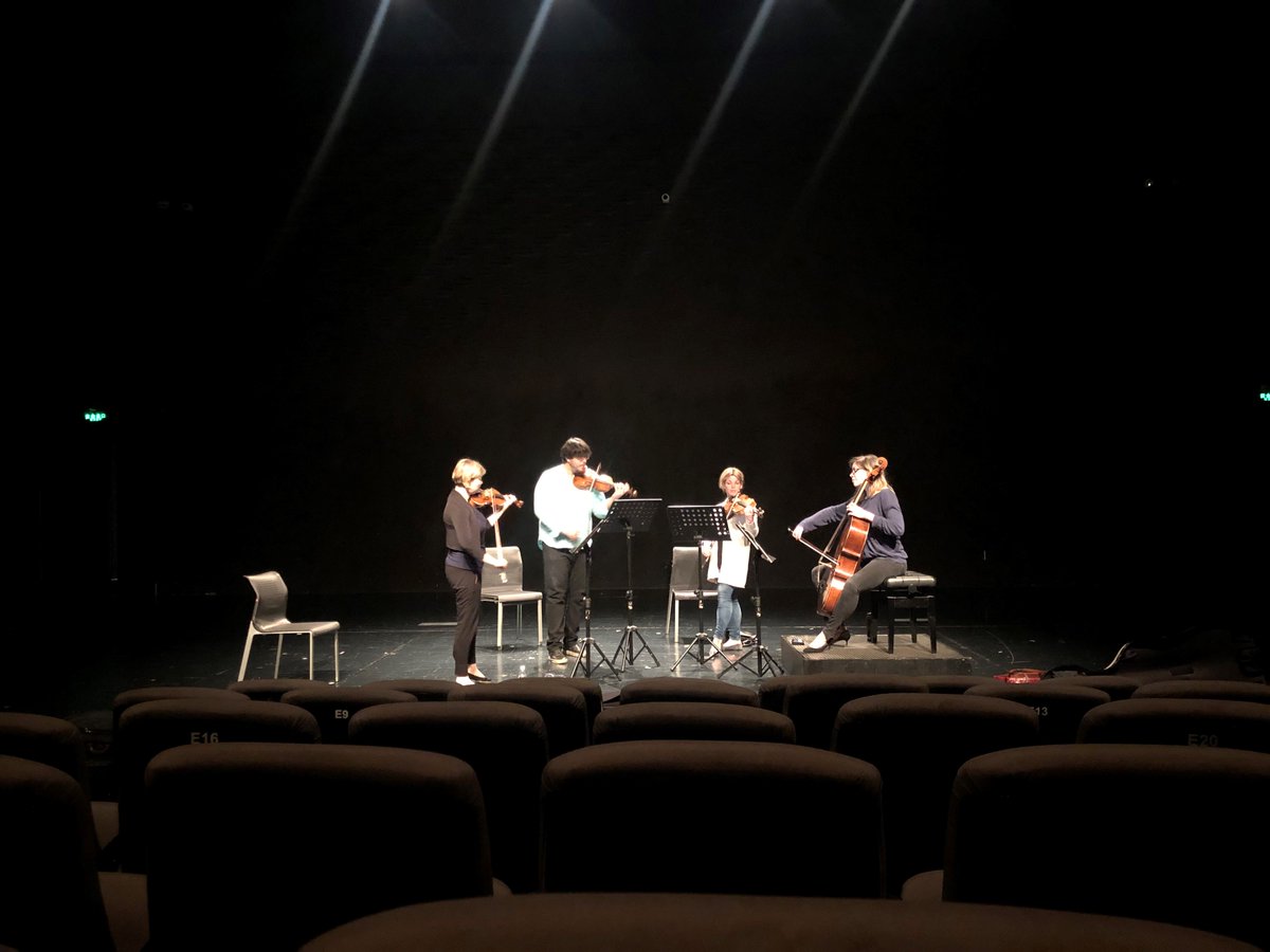 📷 @chiaroscuro4tet rehearsing at the Guangzhou Opera House ahead of their debut concerts in China tonight and tomorrow askonasholt.com/artists/chiaro…