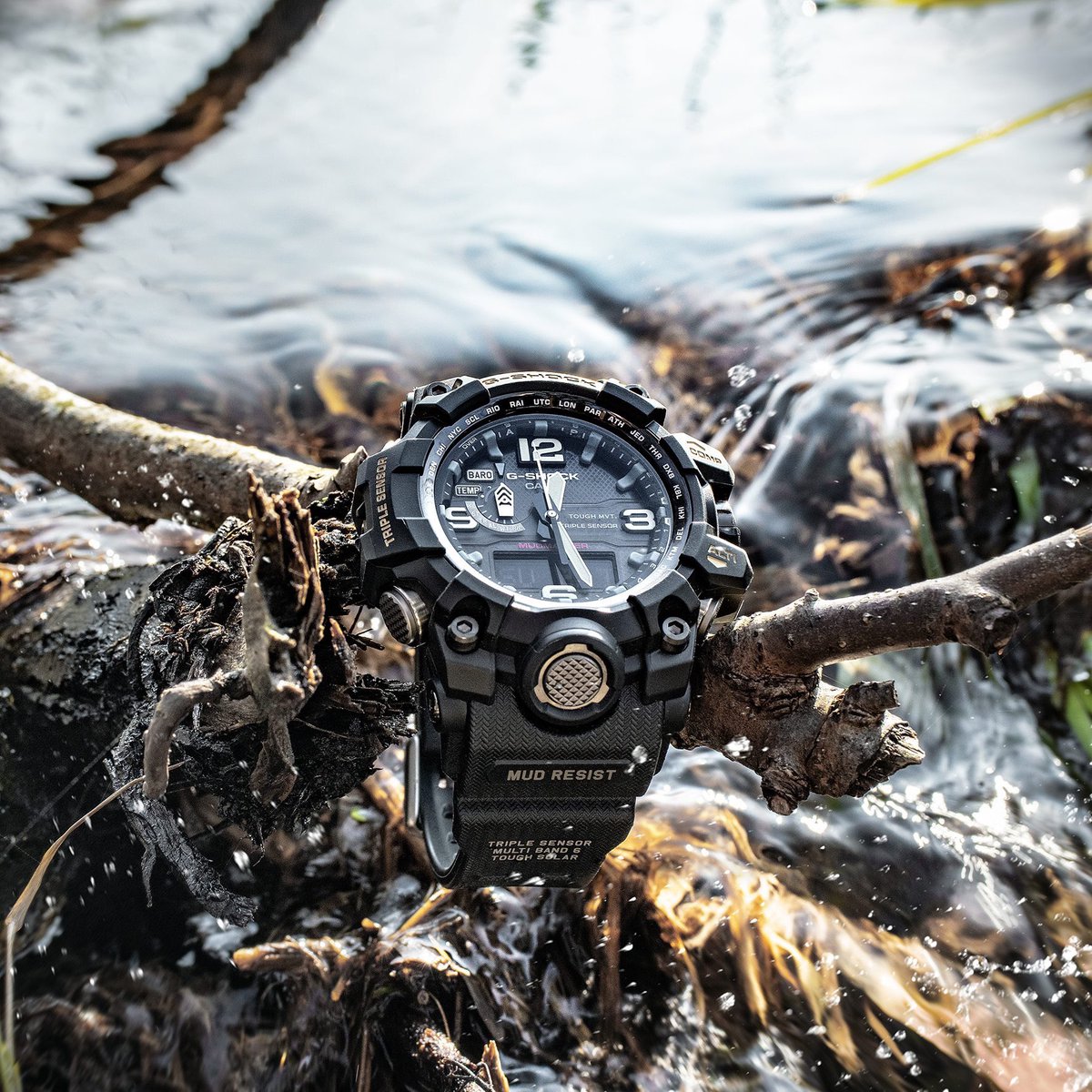 CadranMontres's tweet image. La montre pour l'aventure ! La MUDMASTER GWG-1000 résiste aux chocs, à la poussière, la boue, l'eau et les vibrations 💪🏼 Elle est solaire et équipée d'un altimètre, baromètre et thermomètre 🏔#cadranmontres #luxembourg