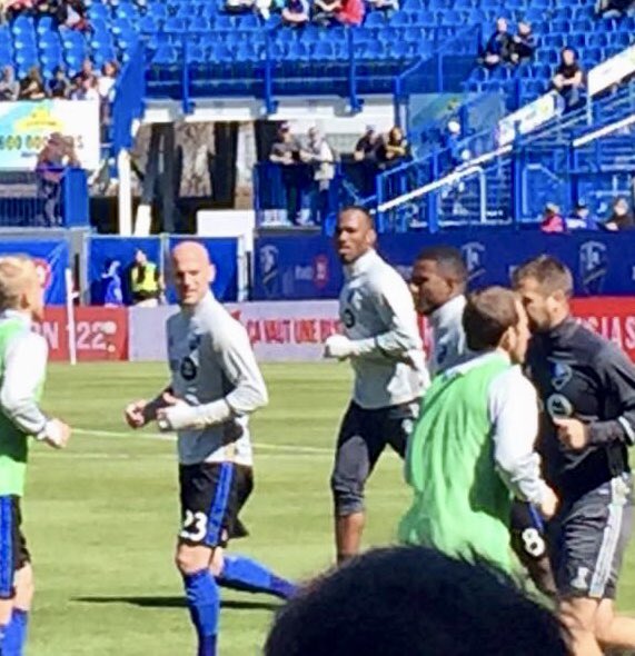 Throwback. 3 ans déjà. <a href="/didierdrogba/">Didier Drogba</a> <a href="/LaurentCiman23/">Laurent Ciman</a> #Goodtimes